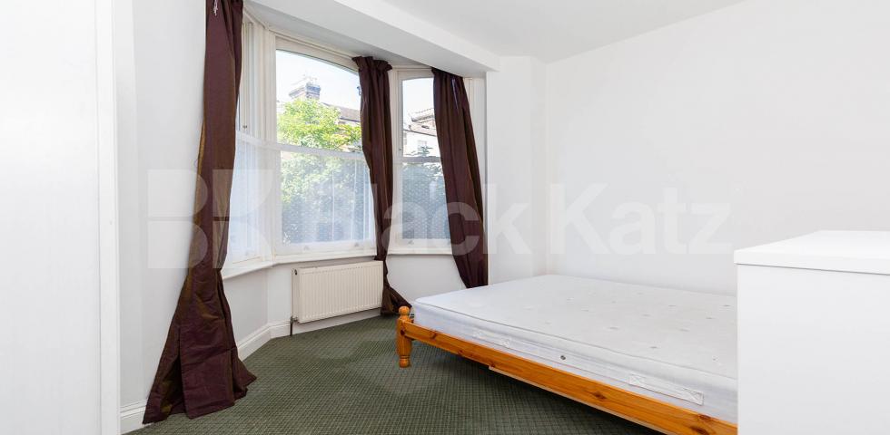 			4 BED GARDEN FLAT, 4 Bedroom, 1 bath, 1 reception Flat			 Digby Cresent, Finsbury park / Arsenal